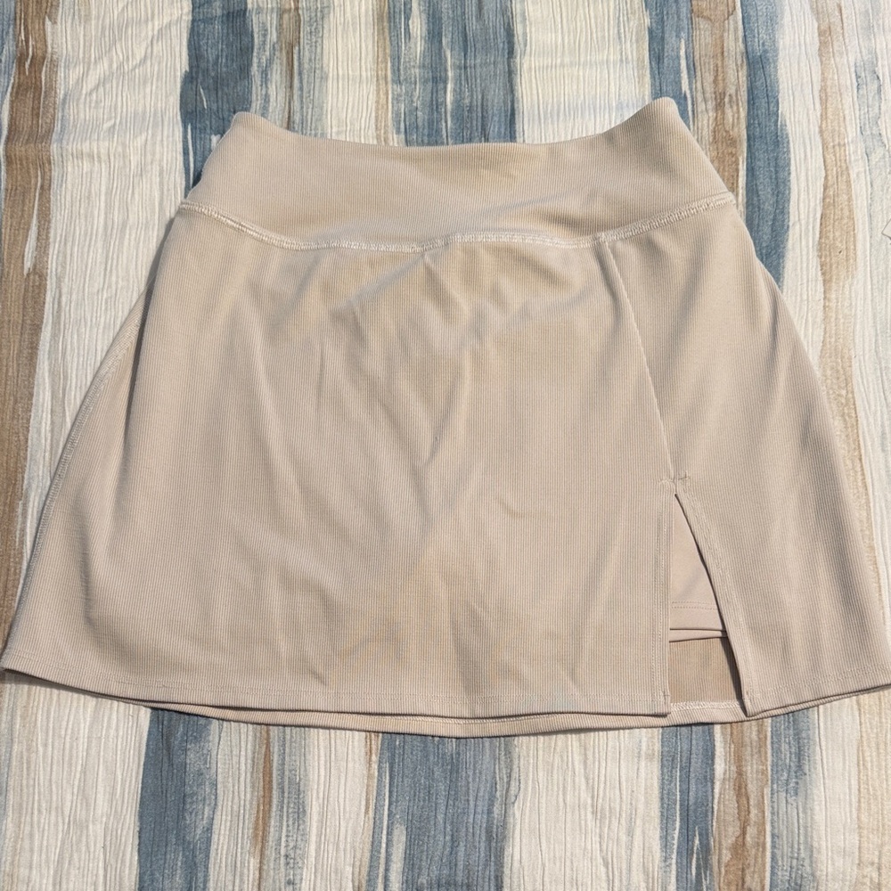Beyond Yoga Neutral Beige Active Skort